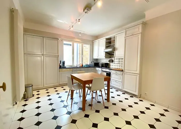 Lägenhet Flat In The Heart Of The *