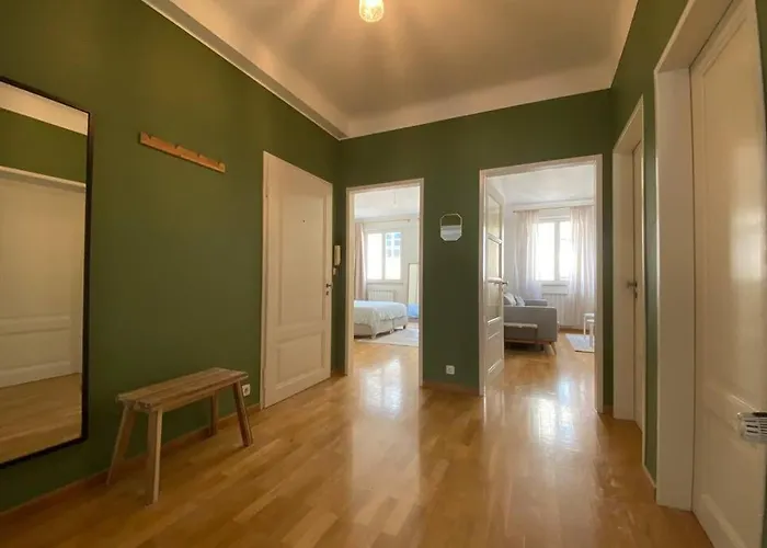 Flat In The Heart Of The * لوكسمبورغ