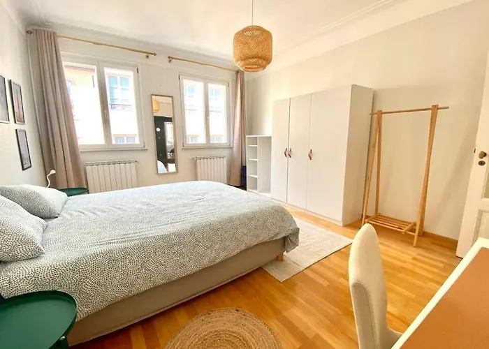 Flat In The Heart Of The *